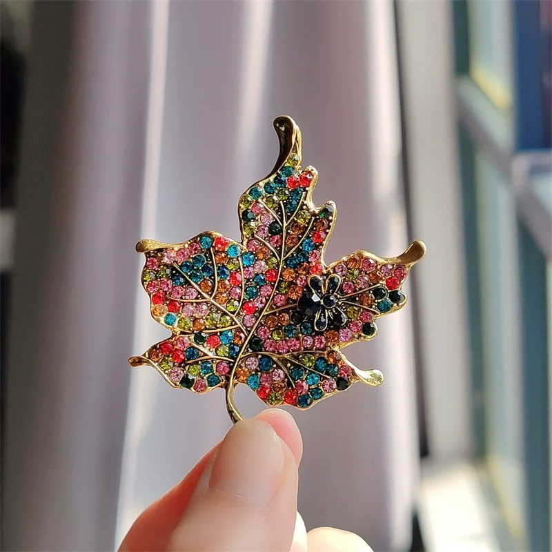 Colorful Crystal Rhinestone Brooch Pin Temperament Double-layer Maple Leaf With Butterfly Brooches for Women Luxury Jewelry Gift