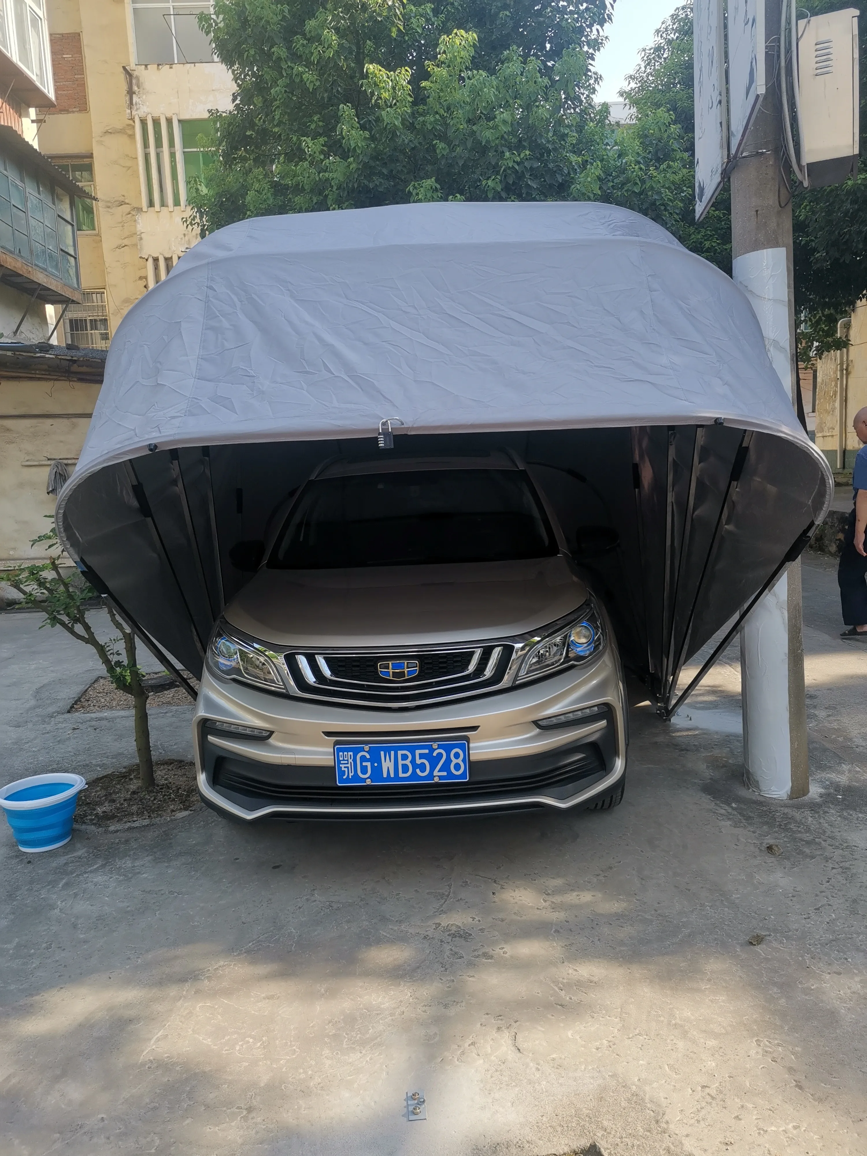 Car Tent Portable Manual Waterproof Car House Shed Foldable Shelter Carport Parking Canopy Galvanized Steel Retractable Garage