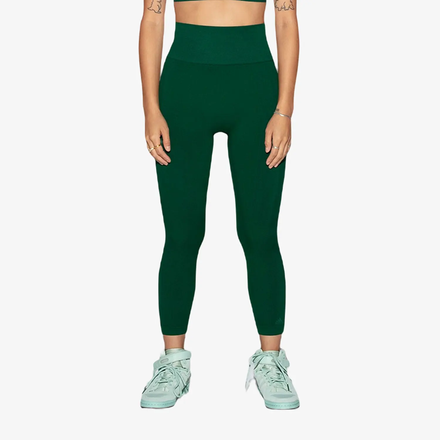 

Оригинальные женские спортивные леггинсы Adidas с тремя полосками IVY PARK GP4751