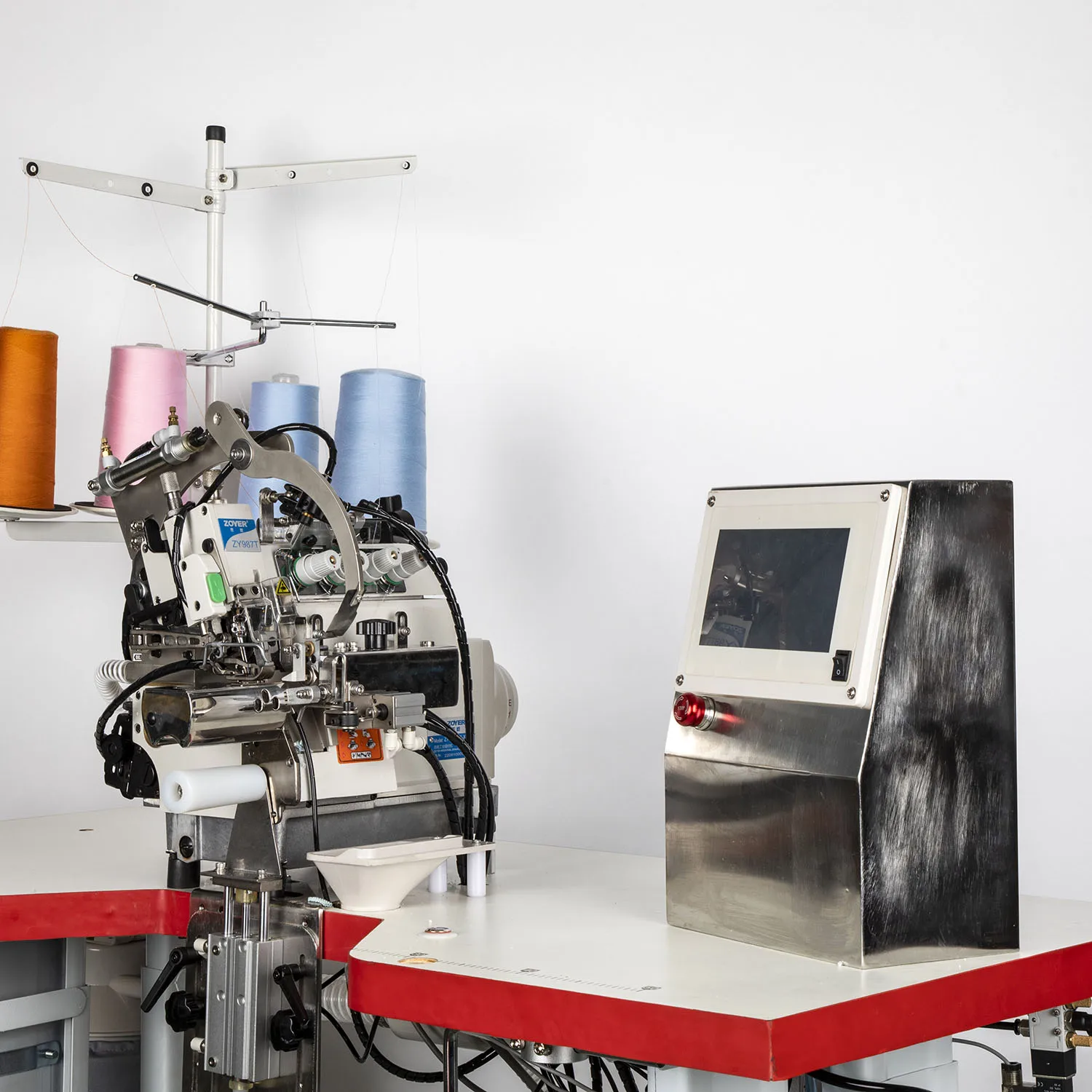 ZY987T-4 Zoyer 4-thread Cylinder Bed Top And Bottom Feed Overseam Sewing Machine For Ruffling Material And Piping Material