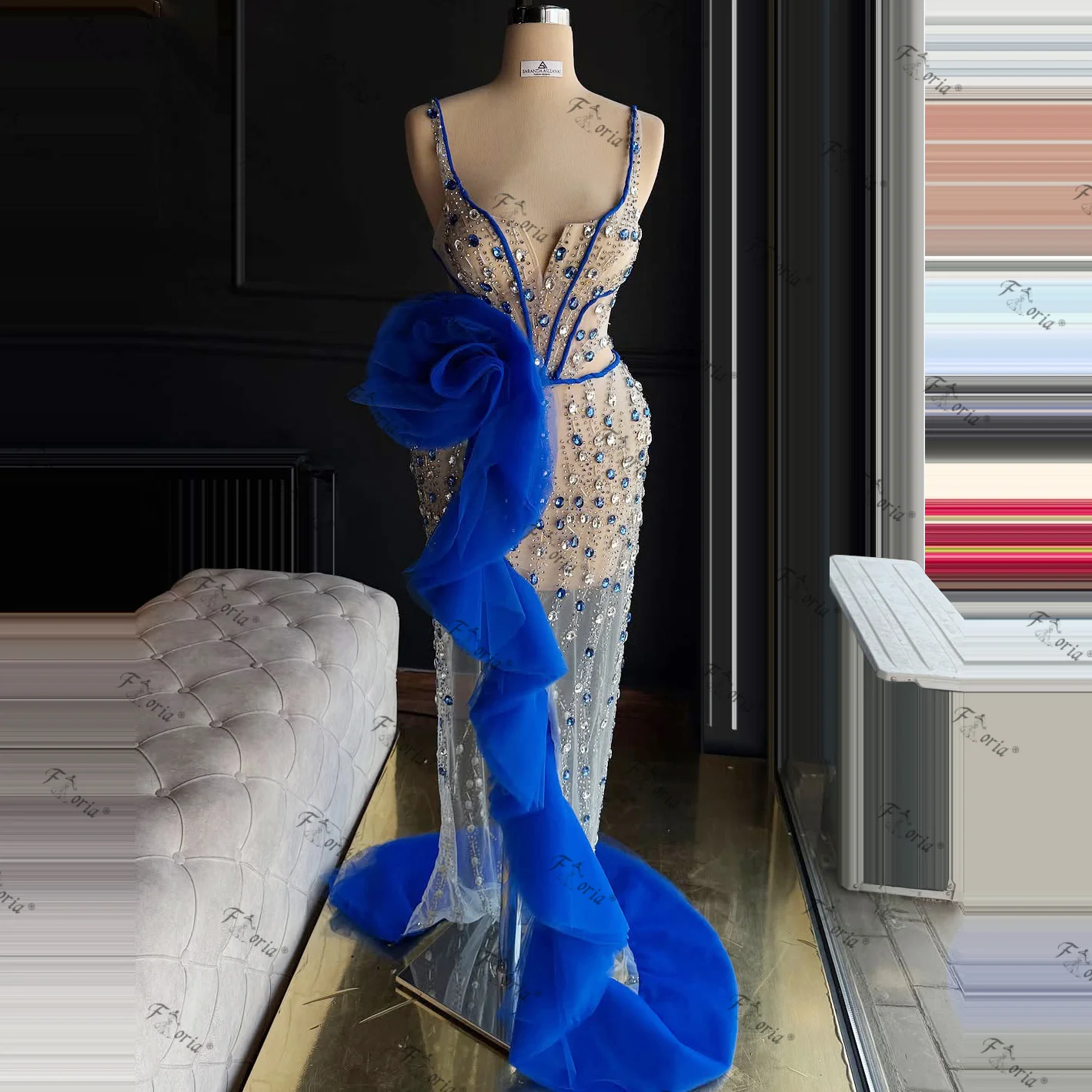 

Вечернее платье русалки со стразами и бисером, королевское синее платье с оборками и кристаллами, тюль, вечерние платья знаменитостей, длинное платье для выпускного вечера