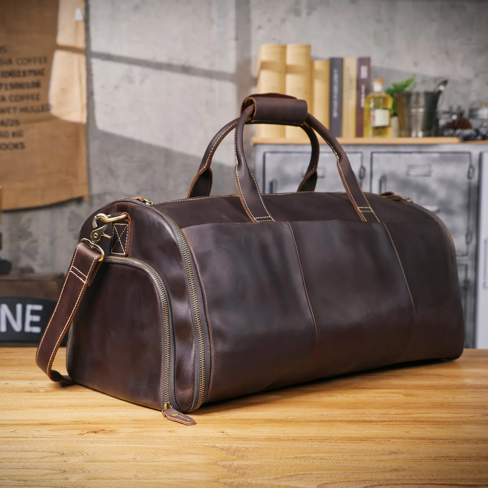 S.WORKER Echtleder-Reisetasche für Herren, große Kapazität, Vintage-Rindsleder-Reisetasche, Weekender-Sporttasche im Retro-Stil – Detail 9