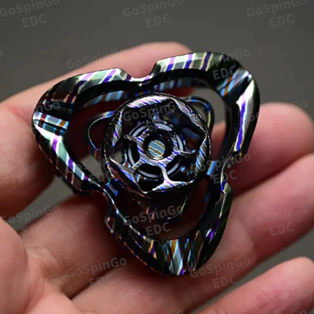 T-MAX EDC Luxe Fidget Spinner Spezialmaterialien Dreiblattiger Fidget Spinner Push Feeling Gyro Angstlinderungs-Gadgets