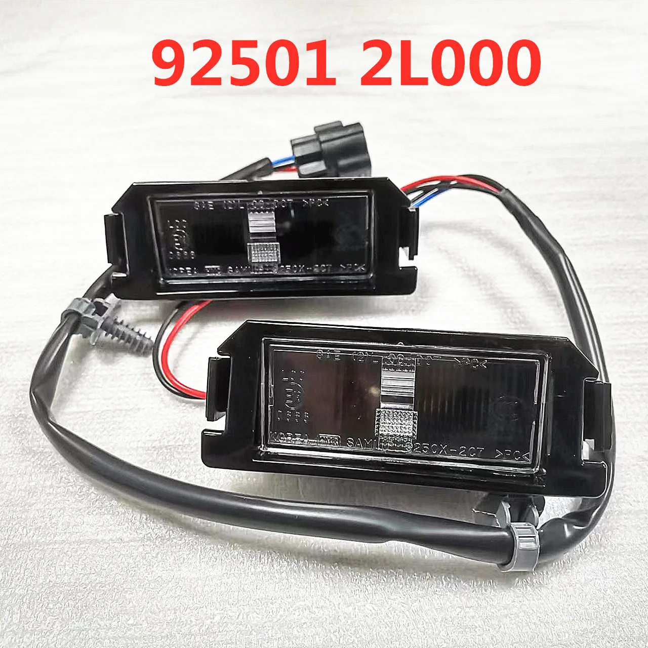 For Hyundai Elantra i30 07-12   925012L000 Rear license plate light assembly rear license plate light 92501-2L000