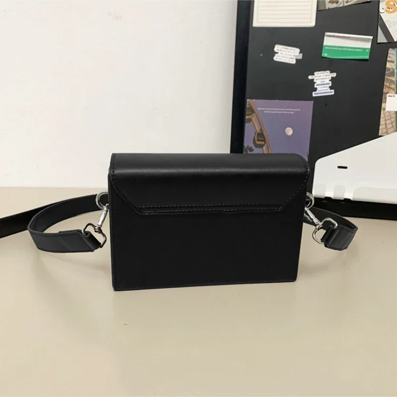 Designer Square Box Handbag PU Cube Crossbody Shoulder Bag for Man and Woman Black Small Phone Flap Purse