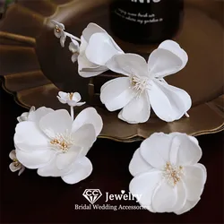 CC Flower Shape Hairpins Women Accessories Wedding Hairwear Bridal Headdress Engagement Hair Ornaments Romantic Hairgrips AN253