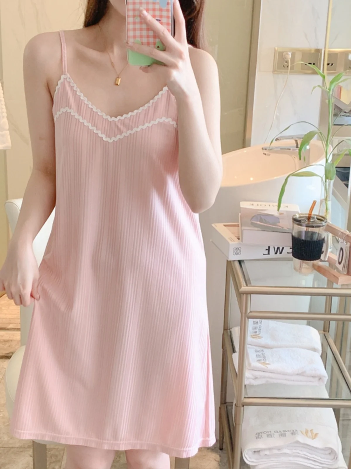 

Летняя одежда V-Ne на тонких бретелях, женская сексуальная одежда Pure Desire, розовая домашняя одежда из смеси хлопка и полиэстера средней длины, миди Dr