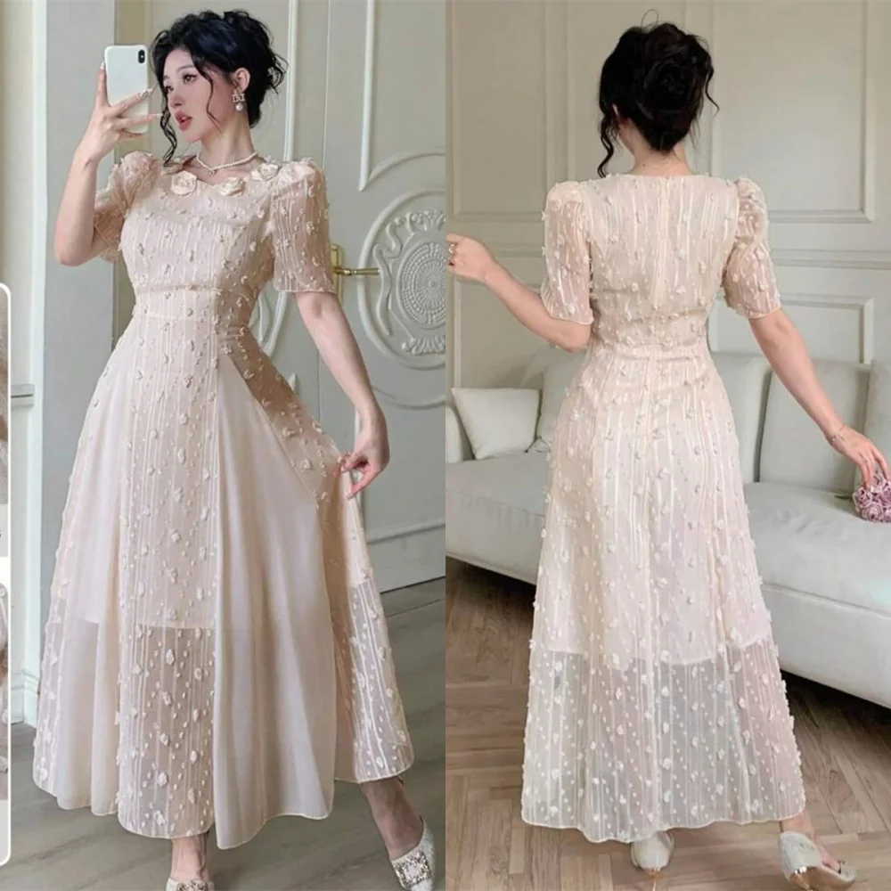

Customized Classic Ivory Organza Evening Dress Temperament Crew Neck Short Sleeves Zipper Back Flowers Special Occasion Gowns