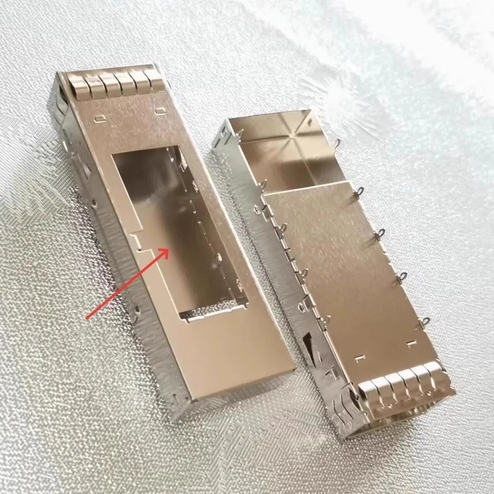 

10шт QSFP28 zQSFP+Клетка 100G замена 1551891 -1/ 1000141250 / 2170703 -1