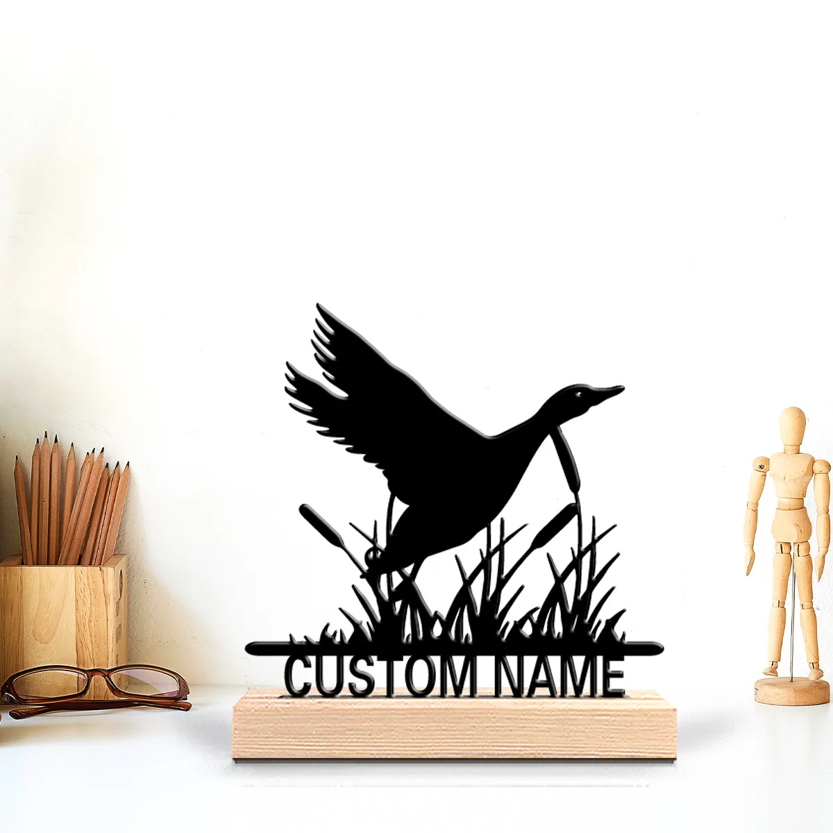 1pc newly designed personalized custom flying duck metal statue,Metal Art With Wooden Base Tabletop Decorationperfect for home,
