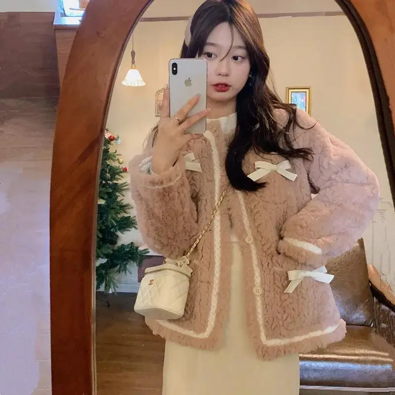 

Шерсть ягненка и женщина в европейском стиле, свободный винтажный базовый бойфренд с несколькими карманами и пуговицами, простой холст, яркий