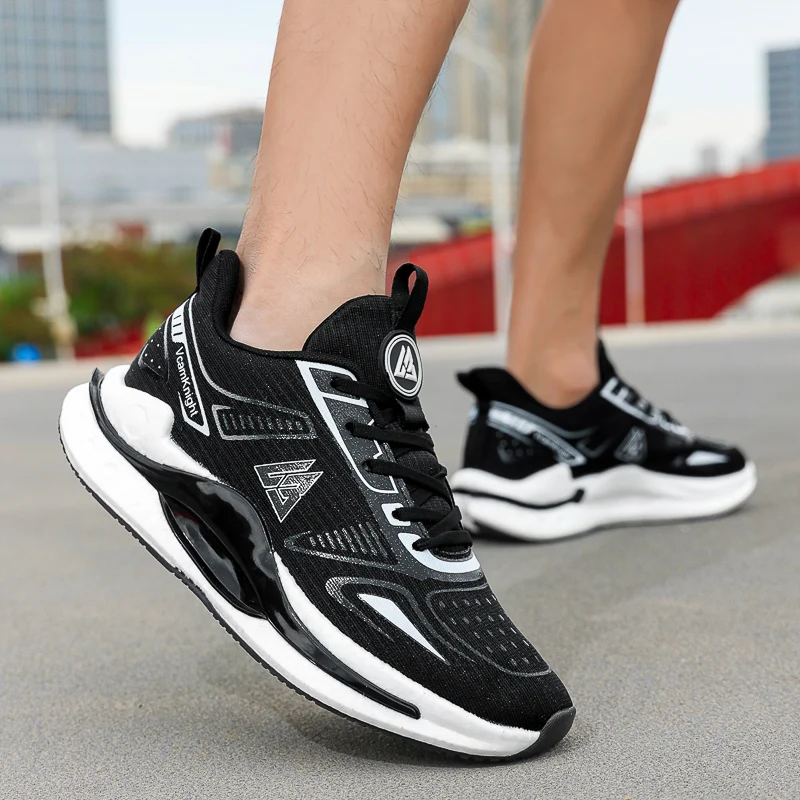 Spring Summer New Sports Shoes Men's Mesh Breathable Comfortable Outdoor Running Shoes Fashion Large Anti slip Footwear 39-46