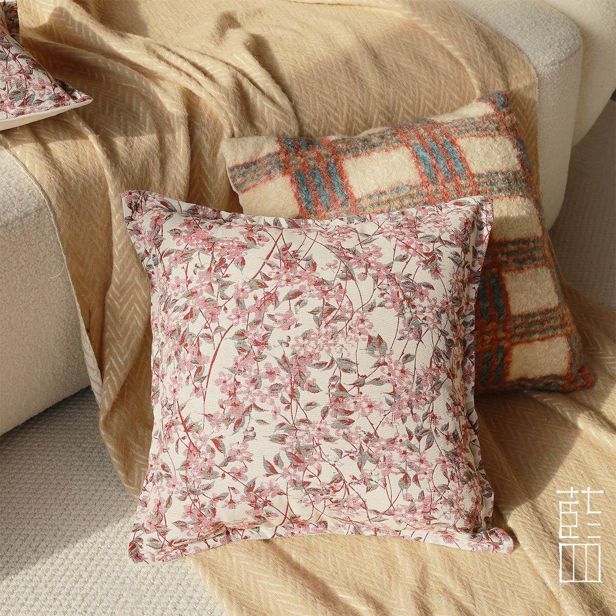 Retro American Style Sofa Pillowcase Living Room Small Fragrance Style Floral Print Cushion Backrest Pillow Soft Touch