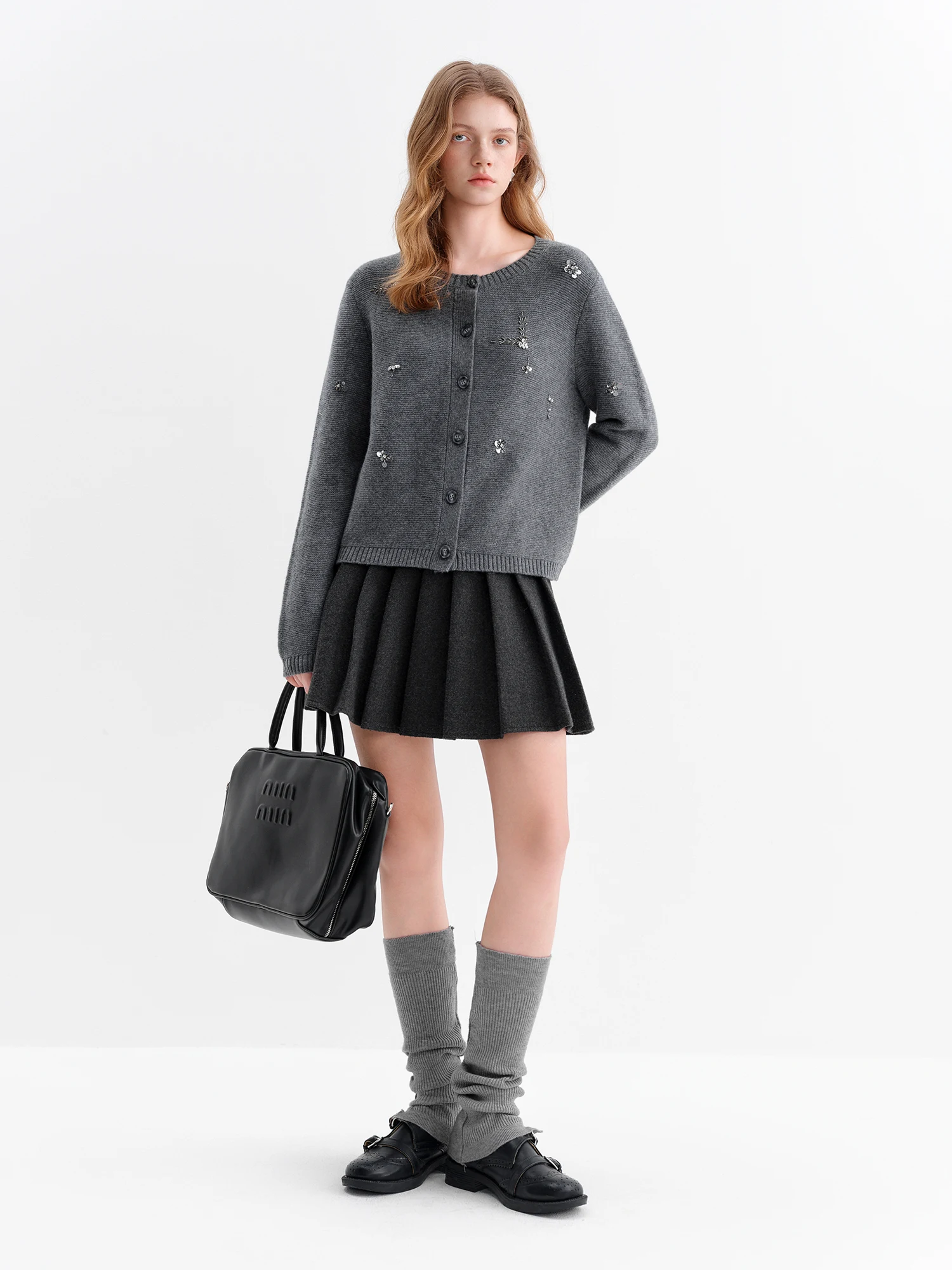 FSLE Vintage Delicate Beaded Embellishments Pure Wool Knit Women Sweater 2025 Winter New Arrival Simple Round neckline Cardigan