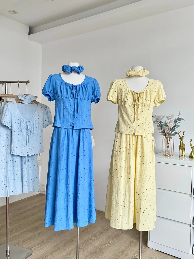 

2025 summer new French style gentle fashion polka dot lace up short sleeved top+loose high waisted mid length skirt set