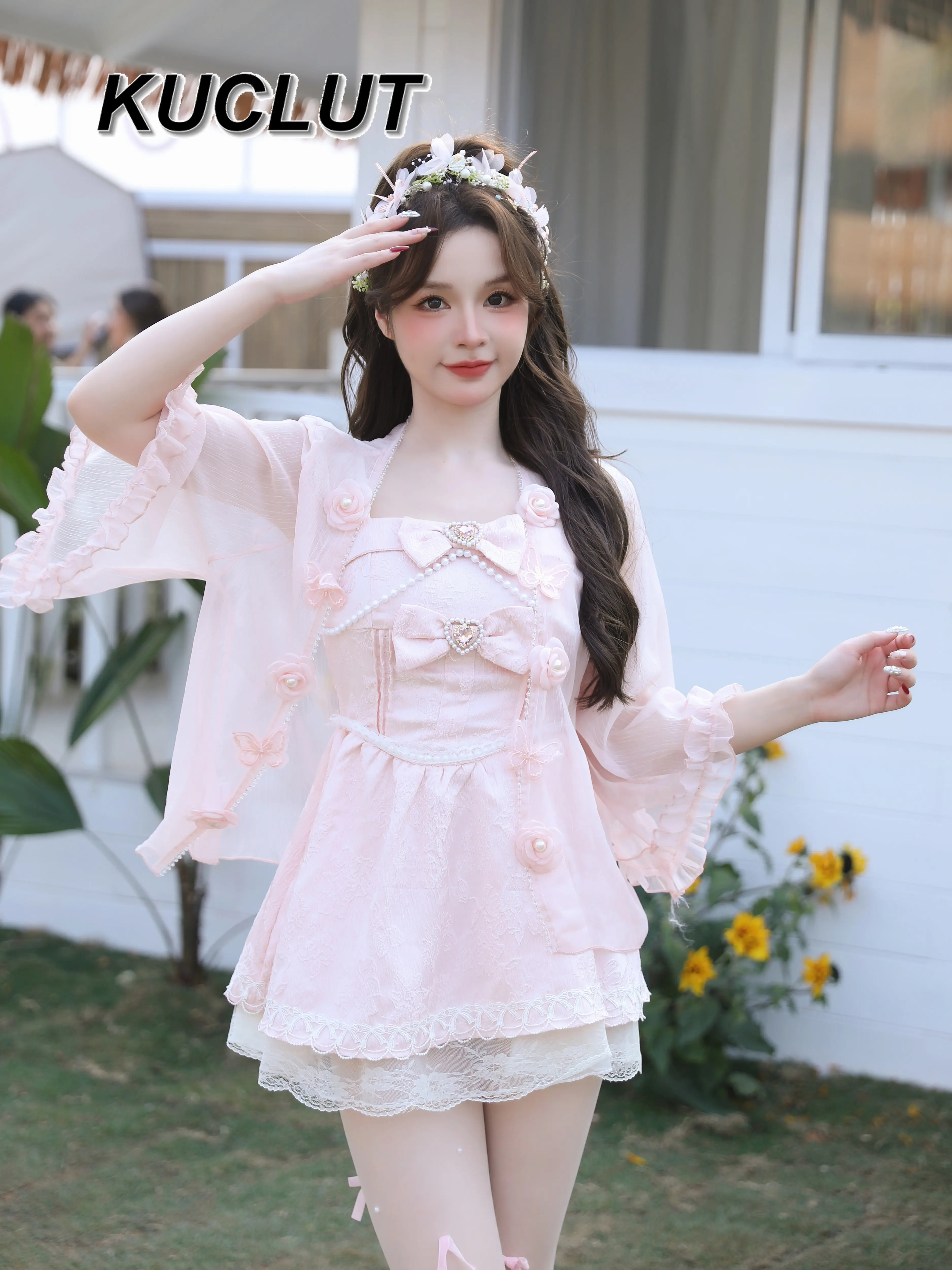 

Романтичный, нежный, элегантный женский кардиган-пальто из шифона с вышивкой бабочек и цветов, рукавами-колокол и оборками, свободного кроя, с защитой от солнца