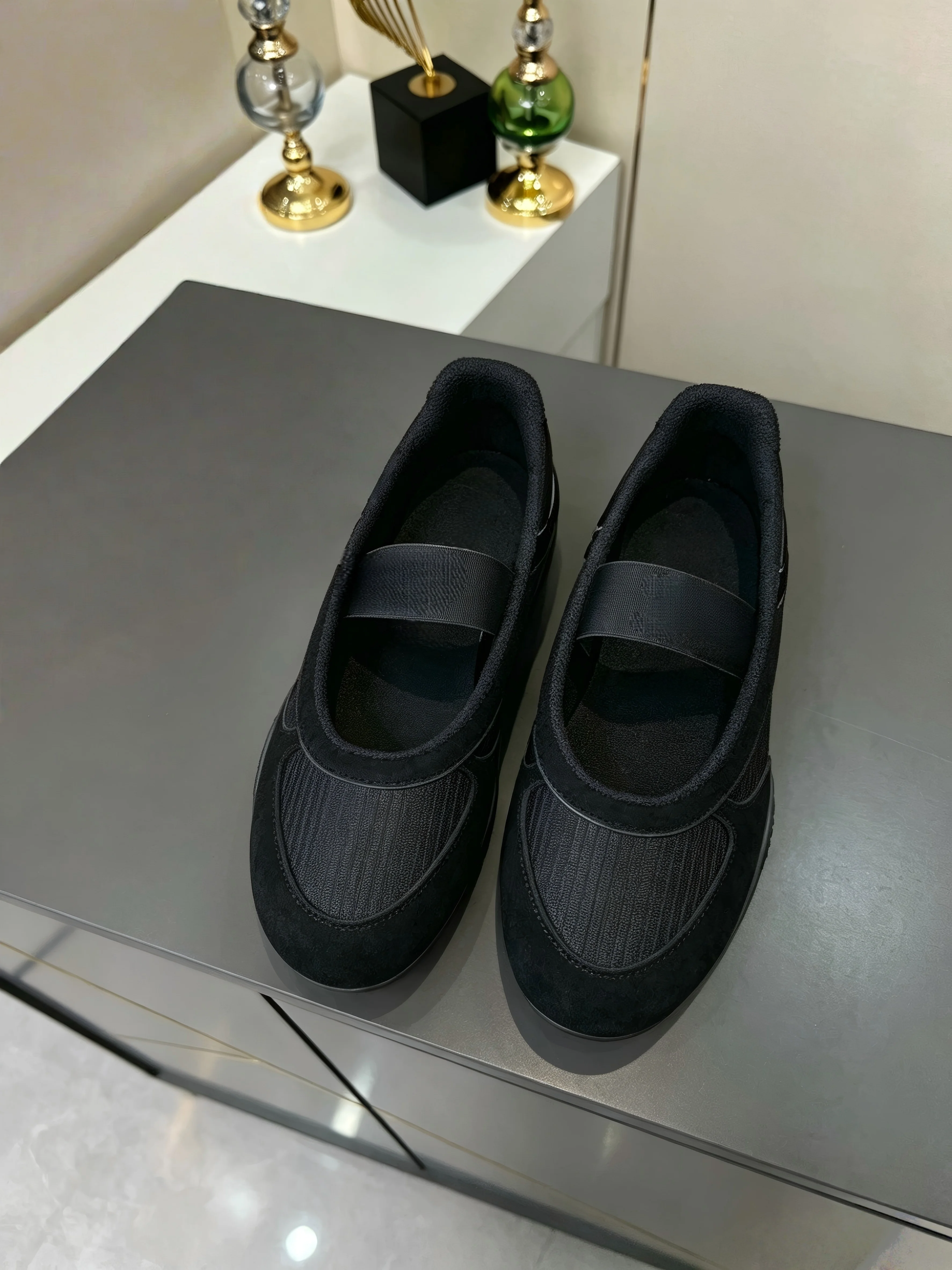 New Summer Women's Training Shoes British Style Athletic Flat Shoes Wide Velcro Casual Mary Jane Shoes Versatile and Breathable view 5
