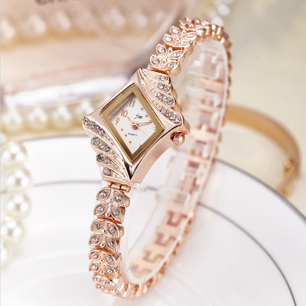 

2019 Jw Fashion Top Brand Women Bracelet Watches Luxury Exquisite Rhinestone Gold Dress Watch Casual Alloy Quartz Wristwatches