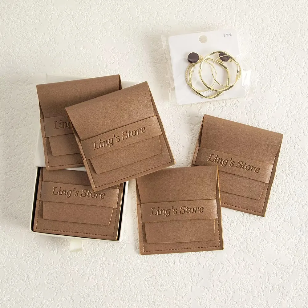 

Chocolate Brown Leather Mini Envelope Bag 8x8cm Personalized Logo Portable Travel Jewelry Pouch Ring Earrings Key Coin Organizer