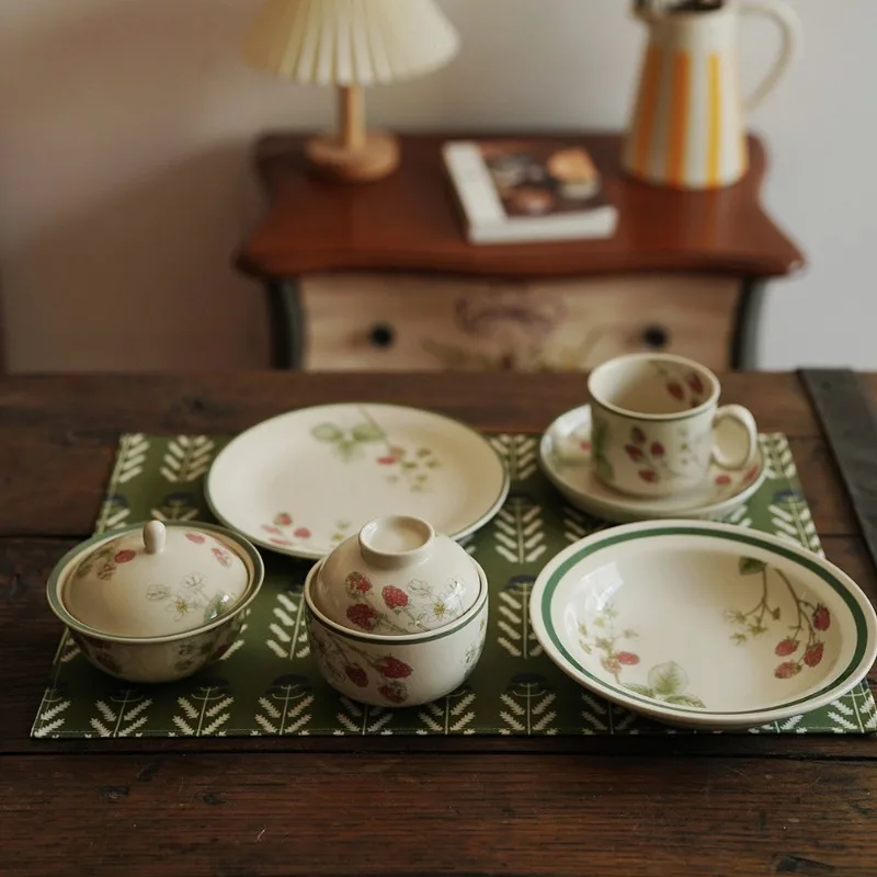 

Red raspberry underglaze coffee cup antique country style retro ceramic cup saucer plate afternoon tea tableware mug