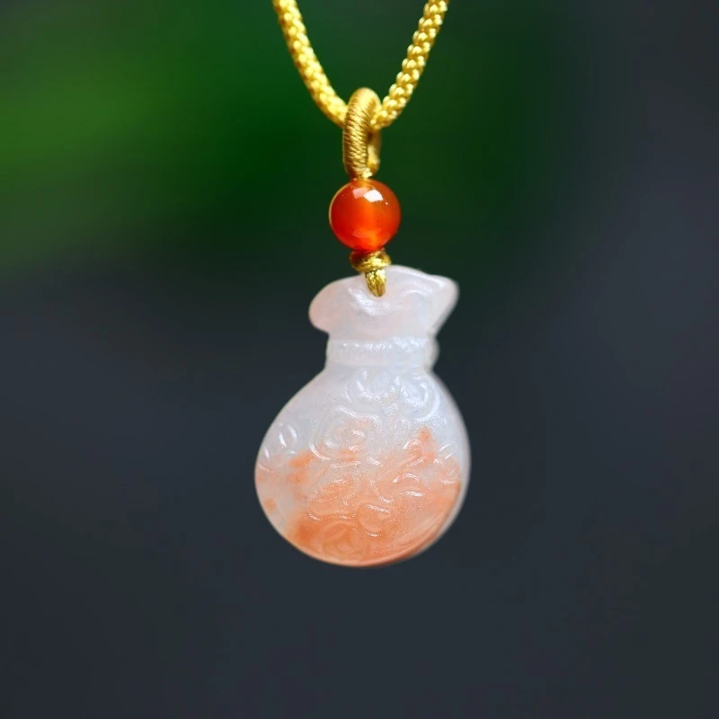 

Boutique Peach Blossom Brewed Mascot Pendant New Antique Men's and Women's Popular Pendant Sweater Chain