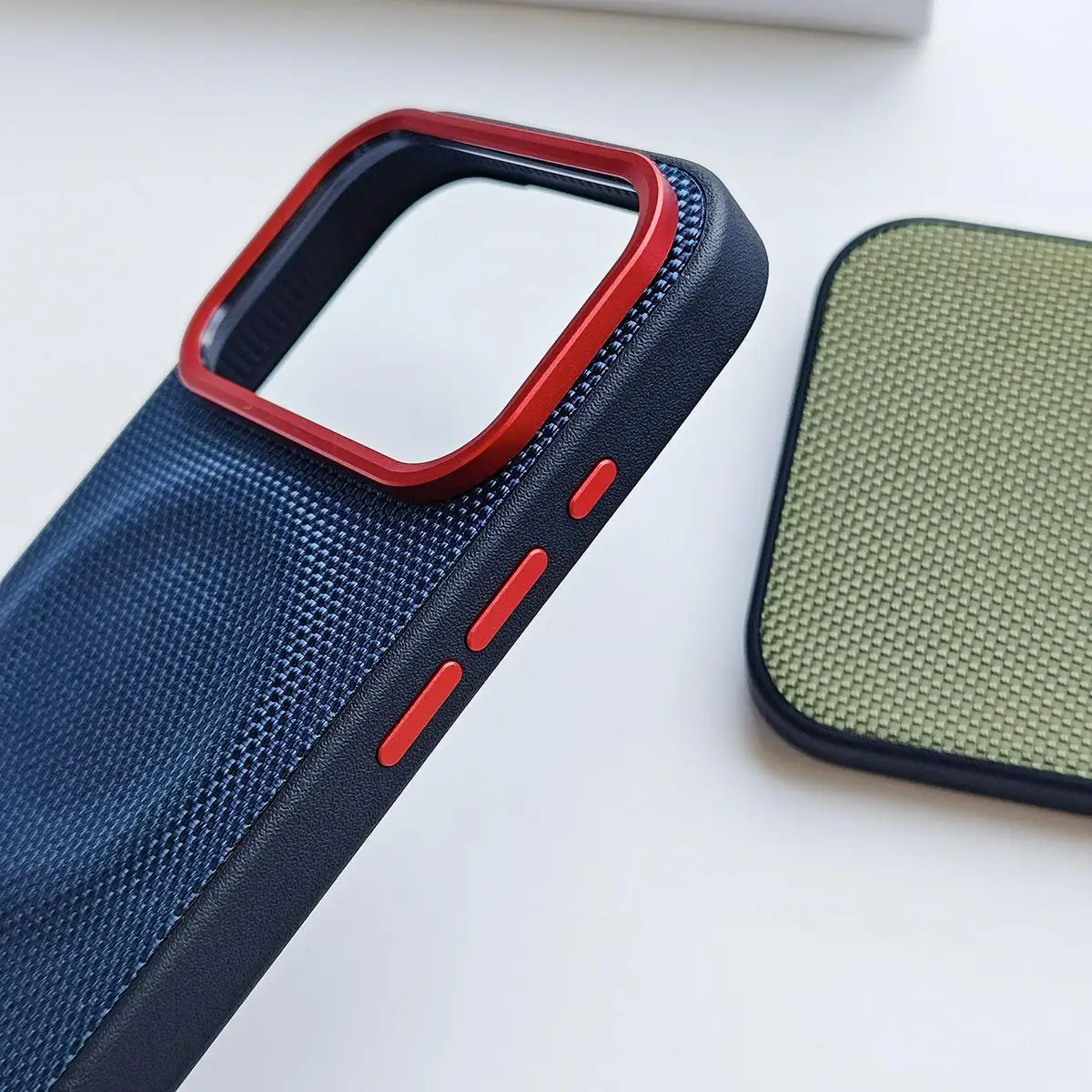 Etui na Apple iPhone 17 Pro Max, luksusowe, ze skóry PU, z magnetycznym ładowaniem bezprzewodowym, ochronne, tylna obudowa na iPhone 16 15 Pro Max — zdjęcie produktu 3