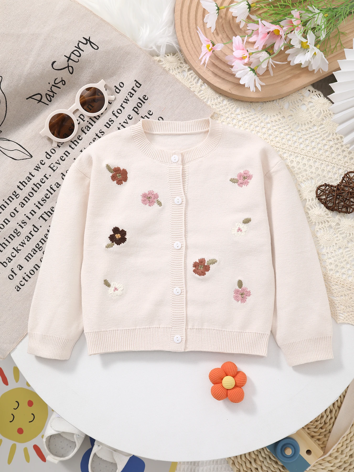 Baby Girl Knitted Round Neck Flower Pattern Embroidered Cardigan