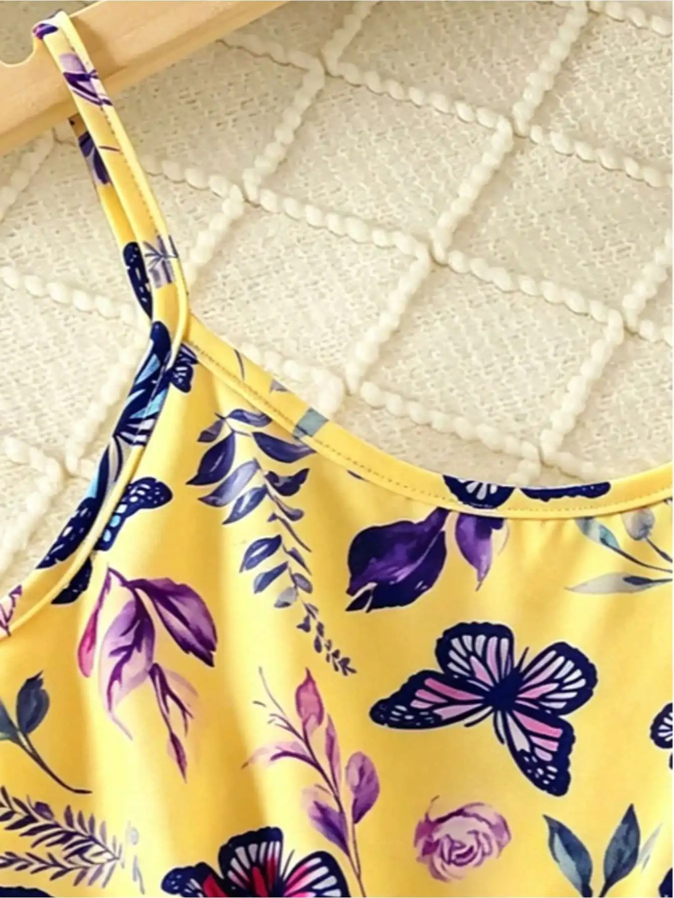 Kinder-Freizeitkleid mit Rundhalsausschnitt, ärmellos, Schmetterlings- und Blättermuster, tailliert, mittellanger Rock, bequeme Kleidung – Detail 5