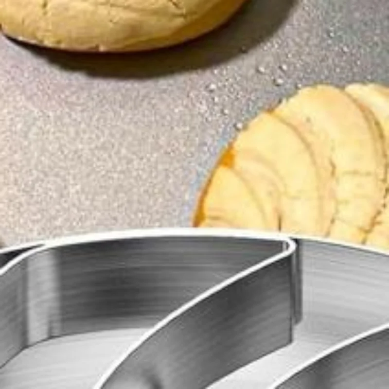 2 In 1 Steel Mexican Round Bread Mold Handmade Bread Biscuit Kitchen DIY Baking Pig-Shaped Mold Pastry Bread Tools