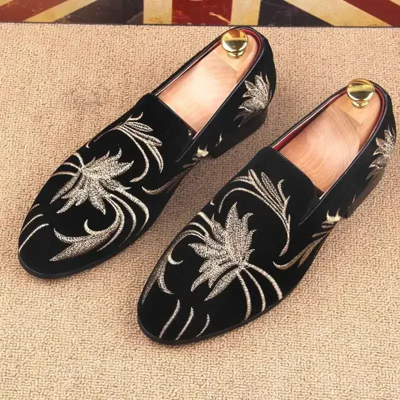 Men Shoe European American Matte Autumn Comfort Men Shoe Embroidery Loafers Fashion Barber Men Casual Social Male