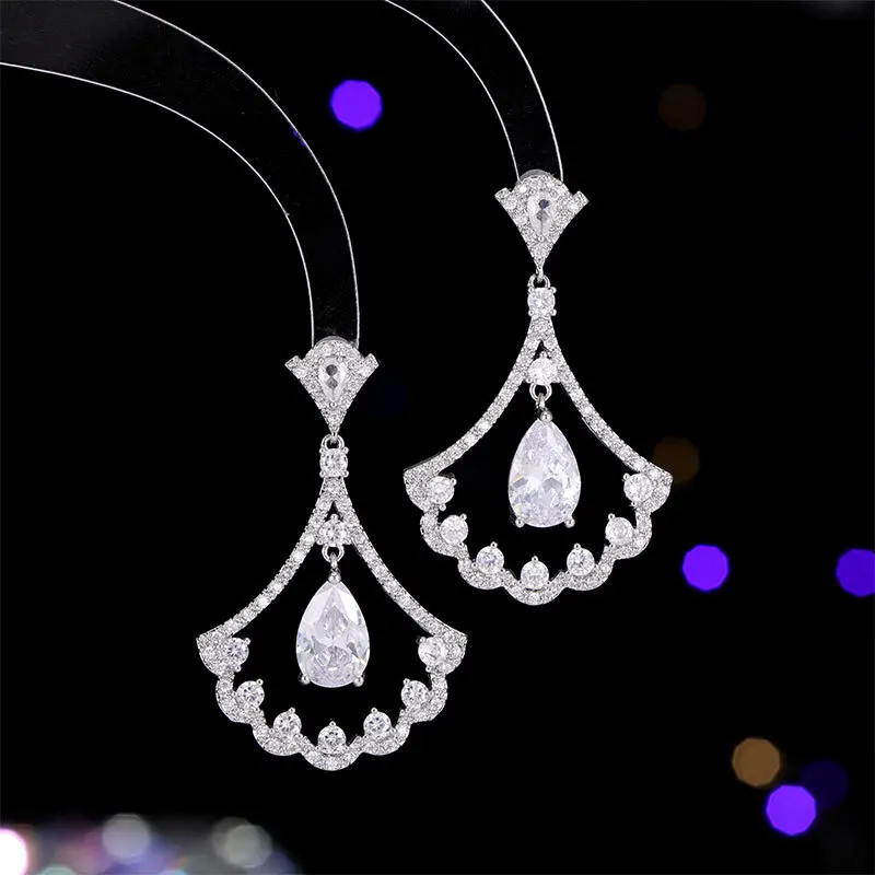 Splendid Open Back Green Fan Shaped Drop Earrings for Women Party