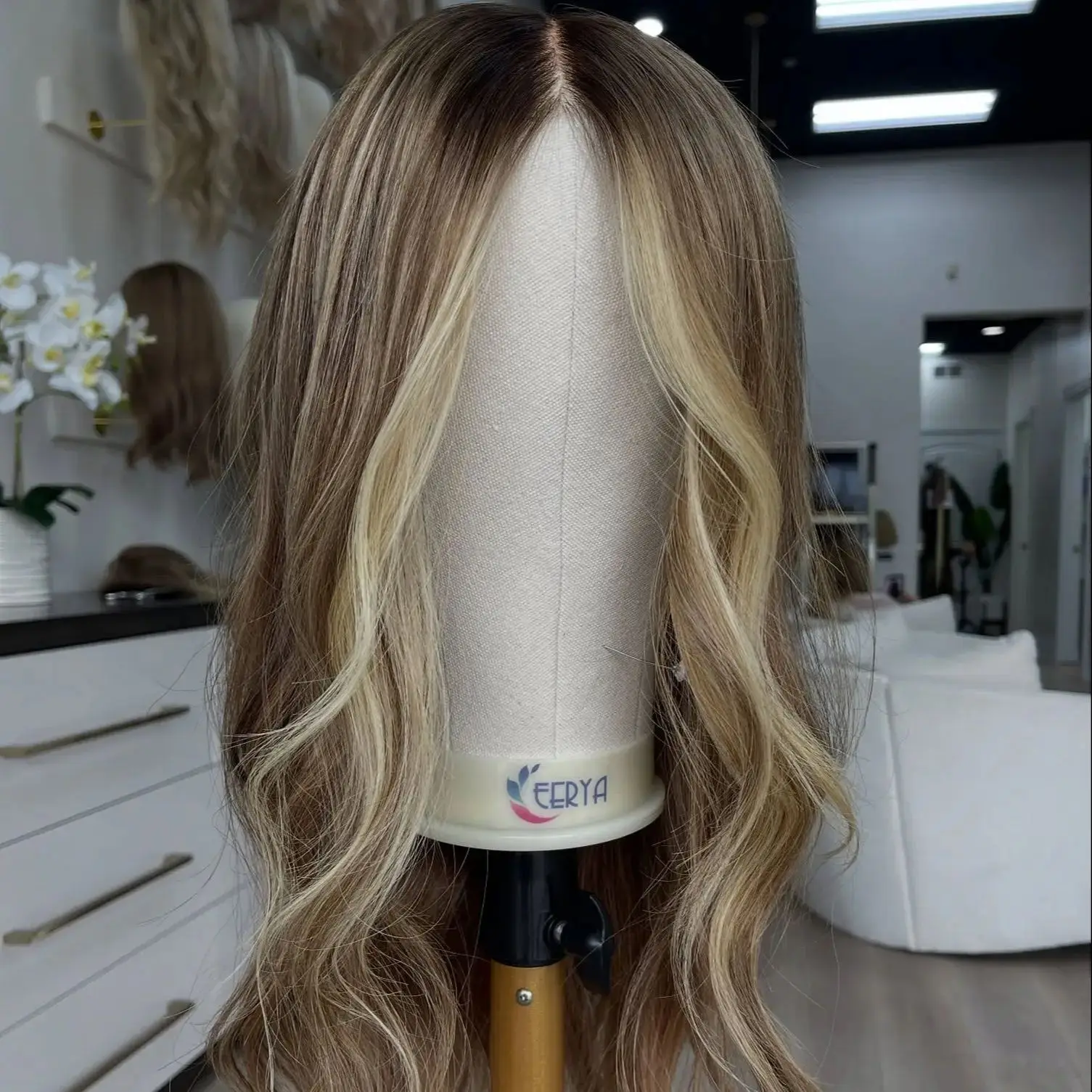 22 Inches Loose Wave Ladies Wig Soft Ombre Caramel Brown Natural Hairline Free Part Front Lace Wigs Heat Resistant Fiber Wigs