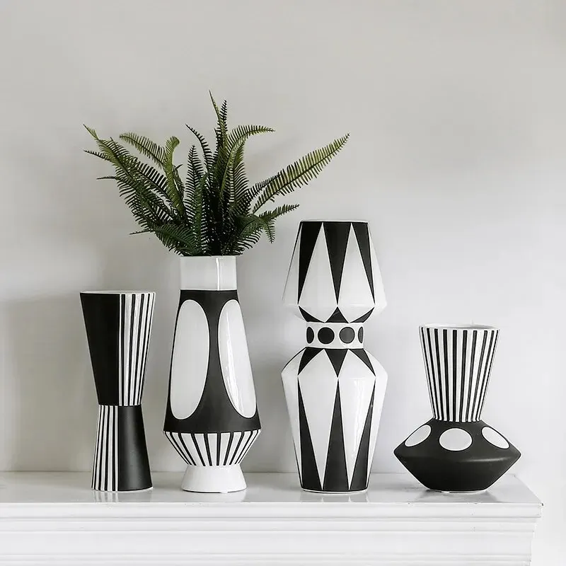 

Nordic design black and white ceramic vase abstract flower arrangement retro desktop home craft decoration