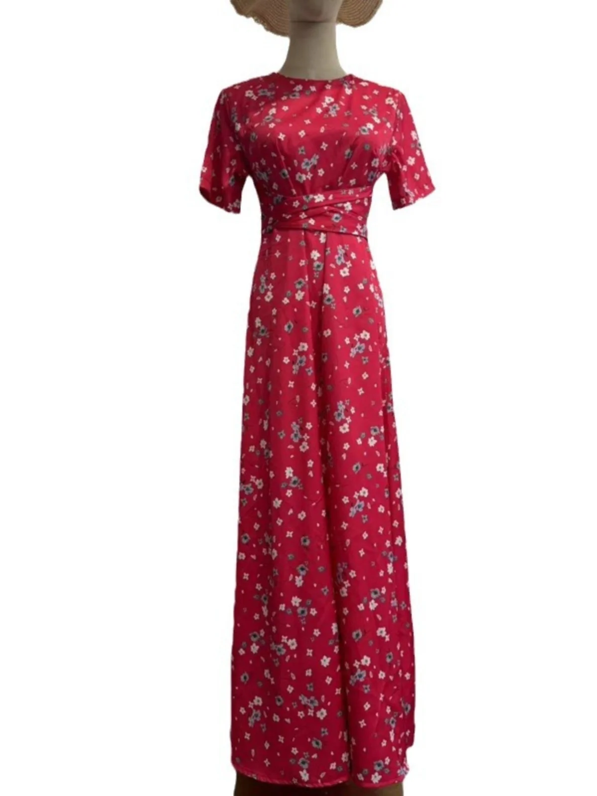 กระโปรงทรงเอลายดอกไม้สำหรับฤดูร้อน ช่วยให้ดูผอมเพรียว ดีไซน์หวานละมุน สไตล์ Astoniing หรือทรงกระโปรงทรงเอแบบ Sve round Ne