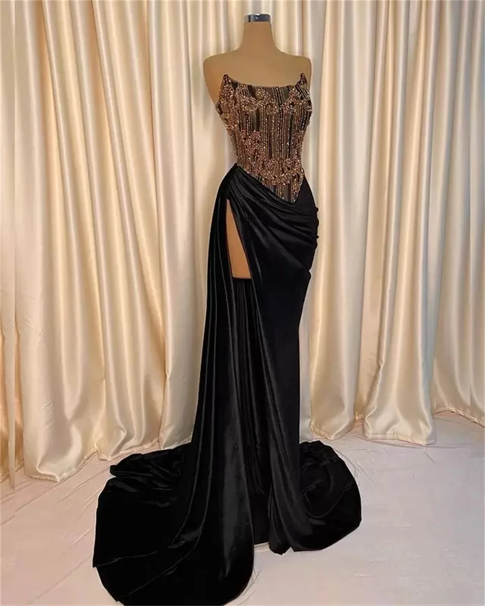 Arabic Black Sexy Stylish Evening Beaded Crystals Prom Dresses High Split Formal Party Second Reception Gowns vestidos de fiesta