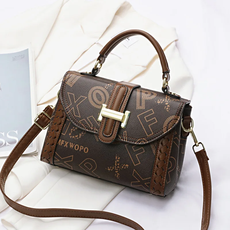 

2023 New Women's Crossbody Bag Fashionable High Quality Women's Handbag High Grade Retro Printing Versatile Women's Shopping Bag