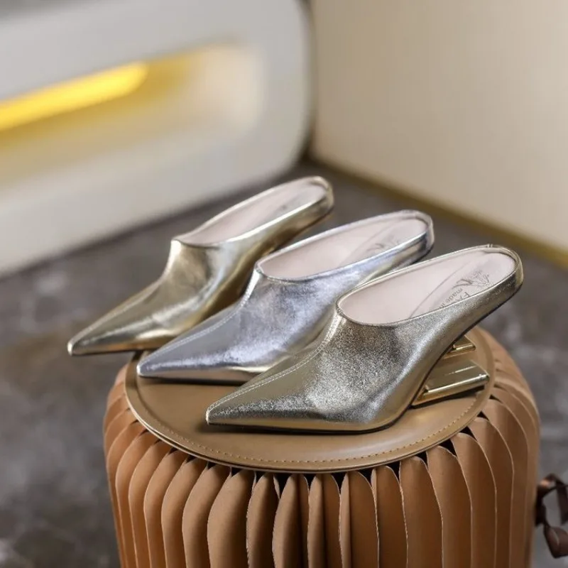 Fashion high-heeled platform slippers for women, 2026 new style, pointed toe, unique wedge heel, Moulle shoes