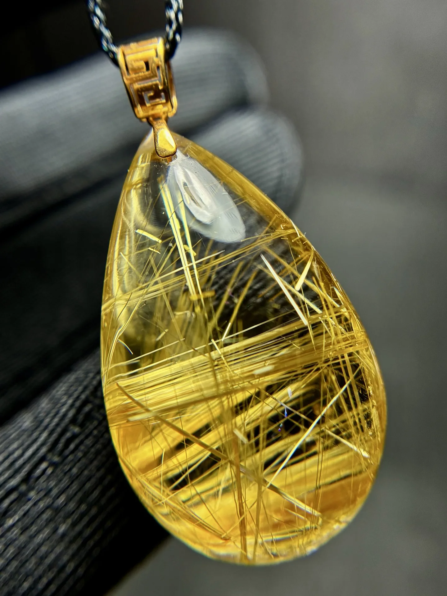 Natural Gold Rutilated Quartz Pendant Water Drop Rutilated Quartz Jewelry 31.6x19.6x14.1mm Men Women Brazil AAAAAAA