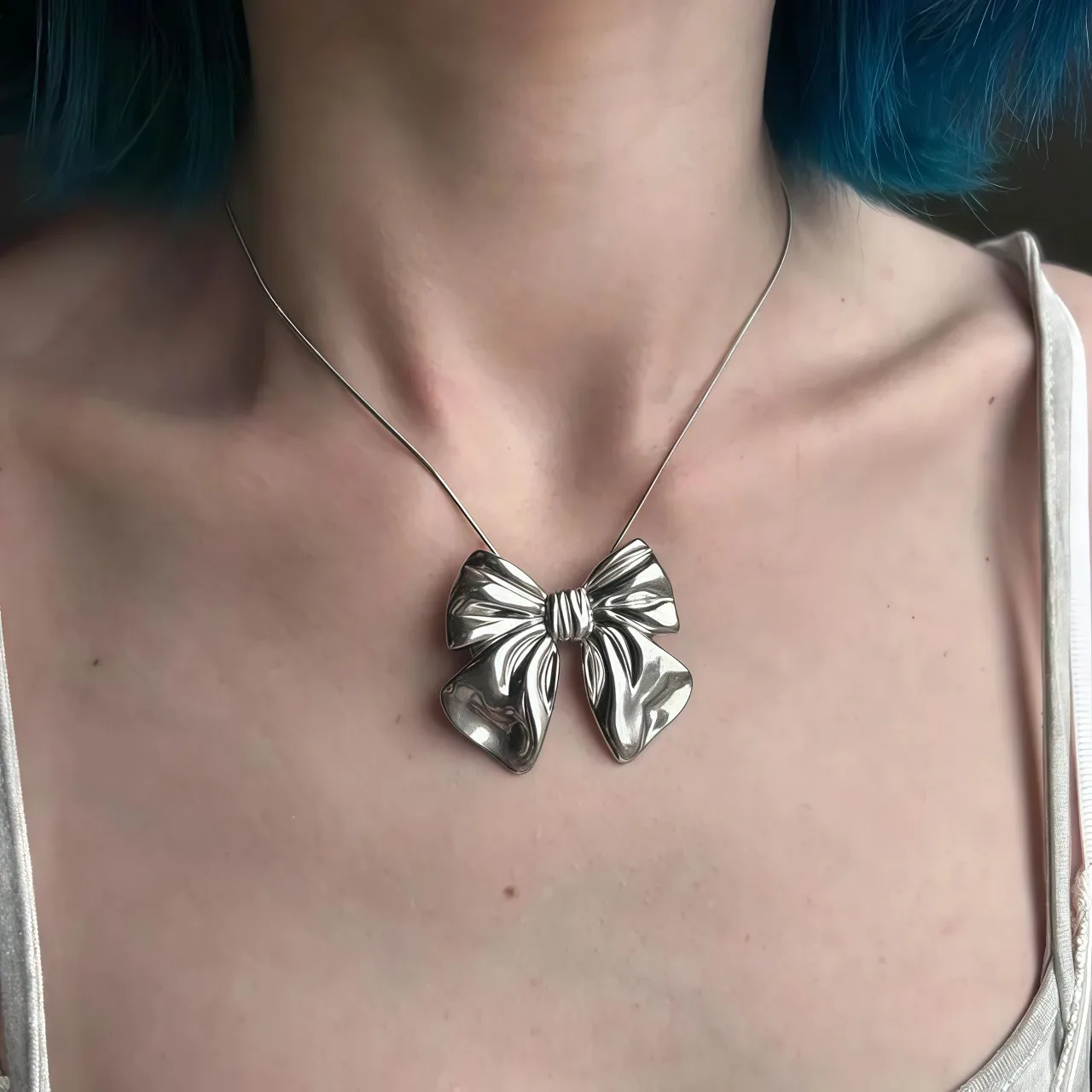 New Exaggerated Fashion Stainless Steel Bow Pendant Necklace for Punk Hip-hop Personality Clavicle Chain Party Jewelry Gift