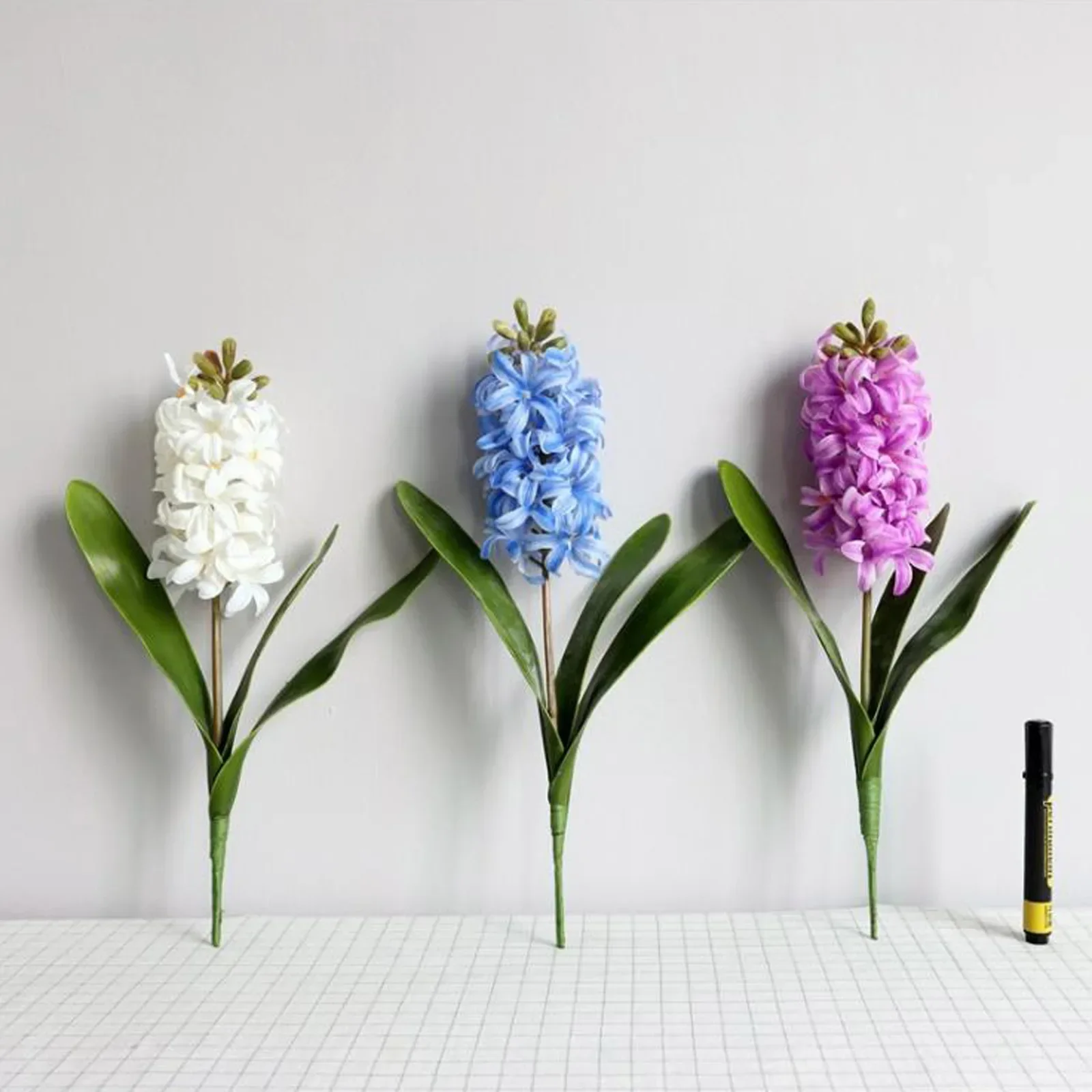 

Artificial Hyacinth PE Hyacinthus Orientalis Simulation Flowers Plastic Real Touch Material: PE Romantic And Warm Decorations