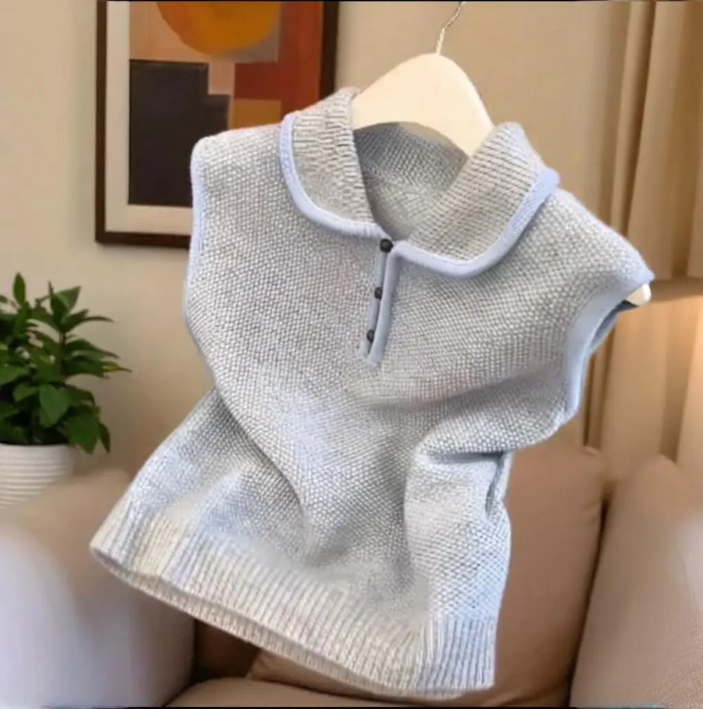 Japanese Style Sleeveless Knit Vest Light Grey Polo Collar Waistcoat Casual Layering Piece Women Minimalist Knit Vest
