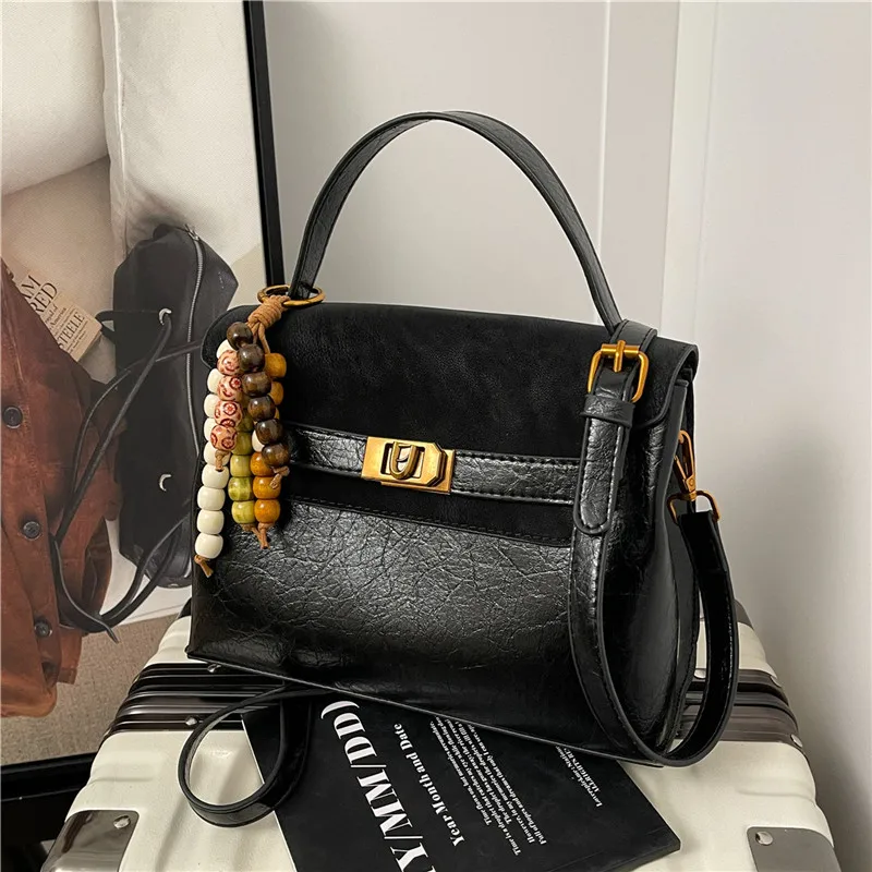 

Luxury Fashionable Tote Bag With Paris Fashion Letter Logo Vintage Elegant For Women And Solid Color Best