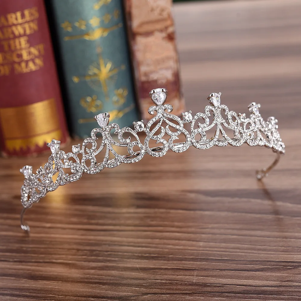 

A Heart-shaped Bridal Crown Headband, Wedding Dress Accessories