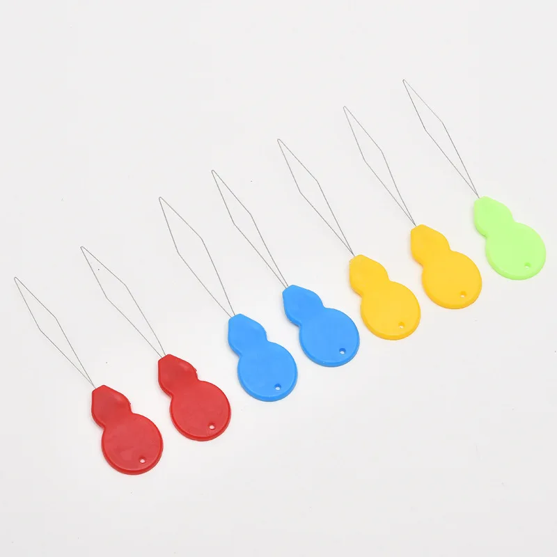 2/5/10pcs Plastic Needle Thread - Easy Threading for Hand Sewing, Handmade, Knitted, Quilted, and DIY Art - Random Colors