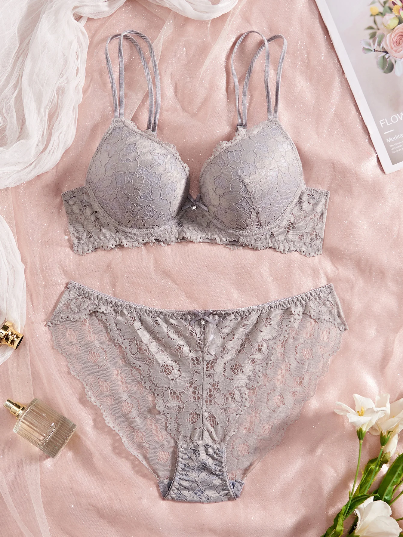 Sexy Dessous-Set für Damen, Spitze, Patchwork, einfarbig, mit Schleife, Strasssteinen verziert, Push-up-Effekt, doppelte Träger, ungefüttert, bequeme Unterwäsche, Spitze, halbtransparent, atmungsaktive Unterhose. – Detail 31