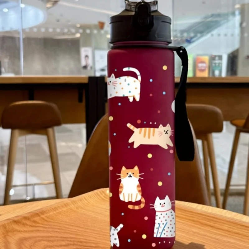 زجاجة مياه بنمط قطة كرتونية لطيفة مطبوعة ثلاثية الأبعاد - ملونة ومبتكرة ومضادة للتسرب، جسم غير لامع، مقاوم للبهتان، 750 مل