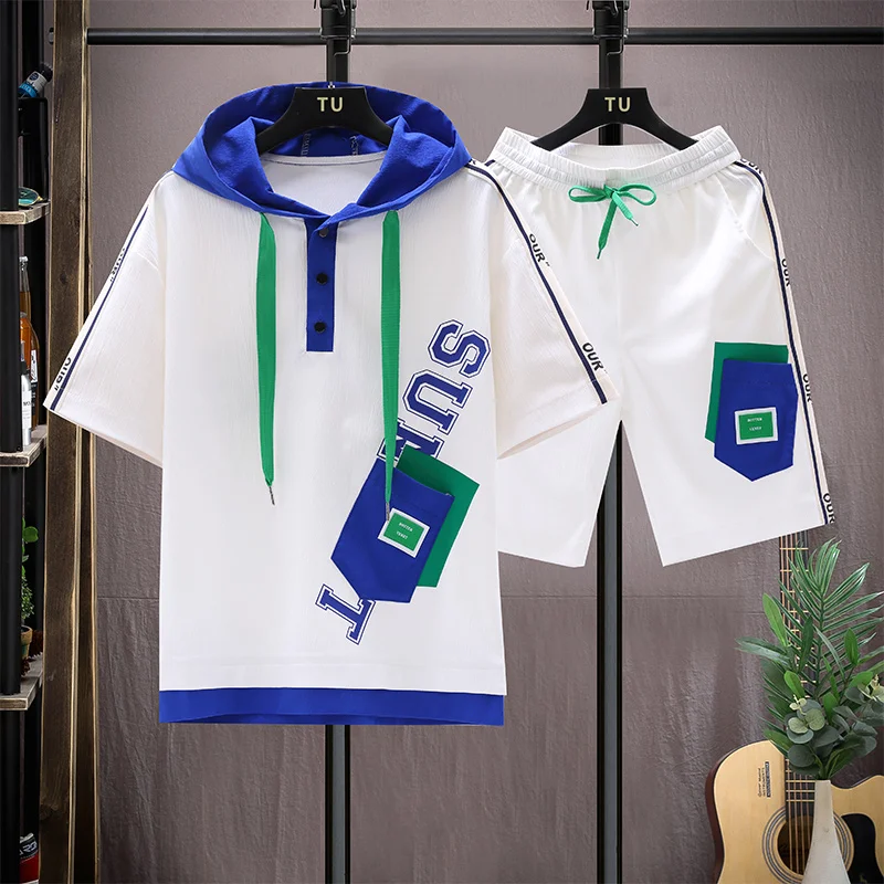 

Мужской комплект из футболки и шорт из ледяного шелка: быстросохнущие, комфортные, для летнего спорта и повседневной носки, длина шорт до колена.