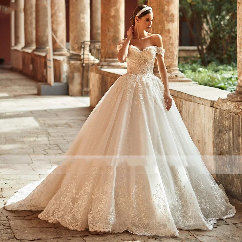 Flavinke personnalisé élégant chérie cou à lacets mariée a-ligne robes de mariée perles Appliques Court Train robe de mariée