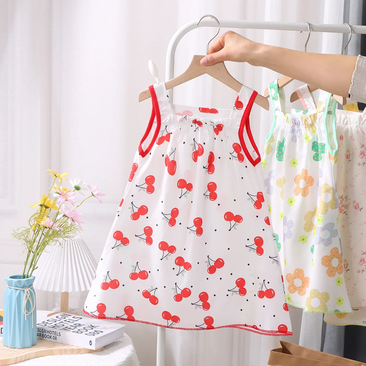 2023 Summer Girls Nightdress Foreign Style Beach Skirt Children's Dress Baby Suspender Skirt Children Wear Princess Skirt