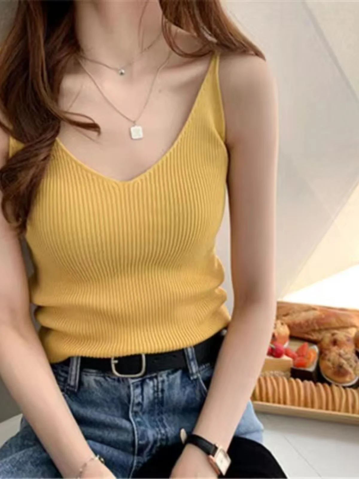 

Women's Knitted Vest 2024 Spring Summer New Fashion V-neck Sleeveless Top Outerwear Casual Slim Fit Pure Color Crew Neck